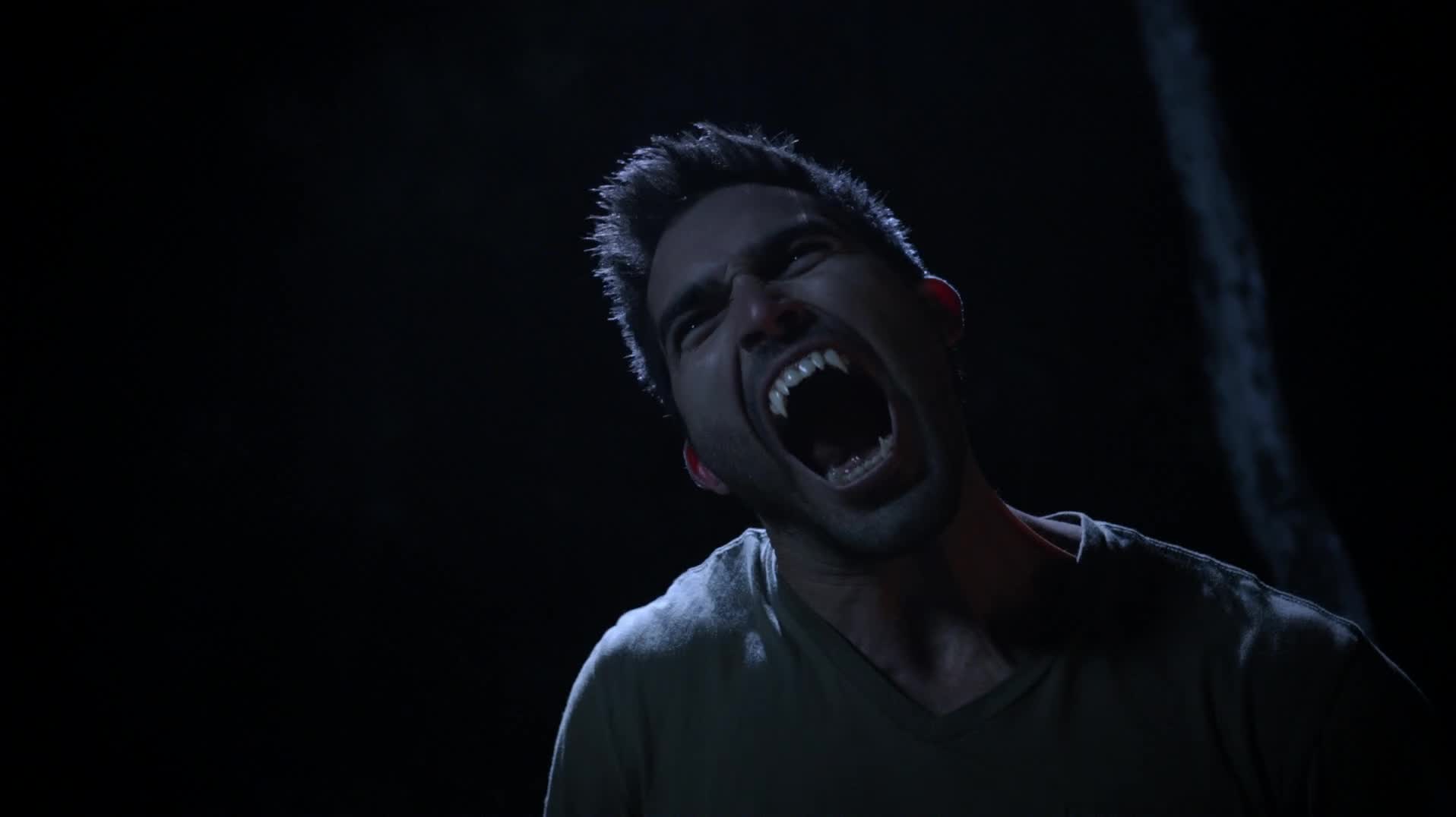 Index of /caps/teenwolf/303/images 