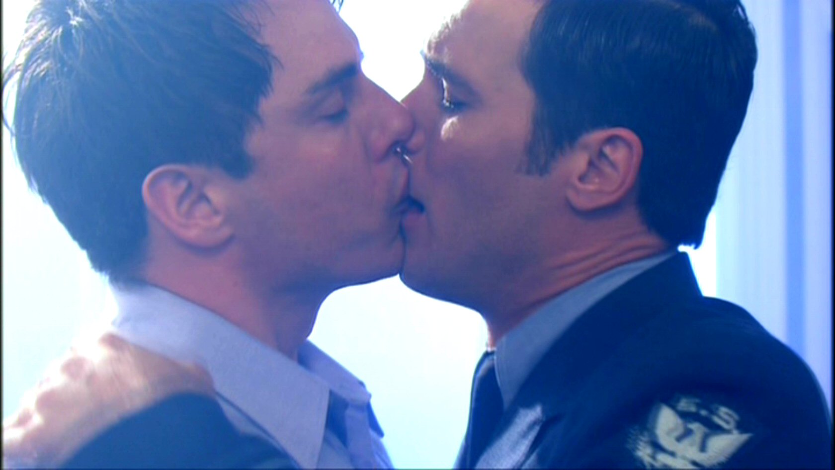 геи поцелуй онлайн фото 75