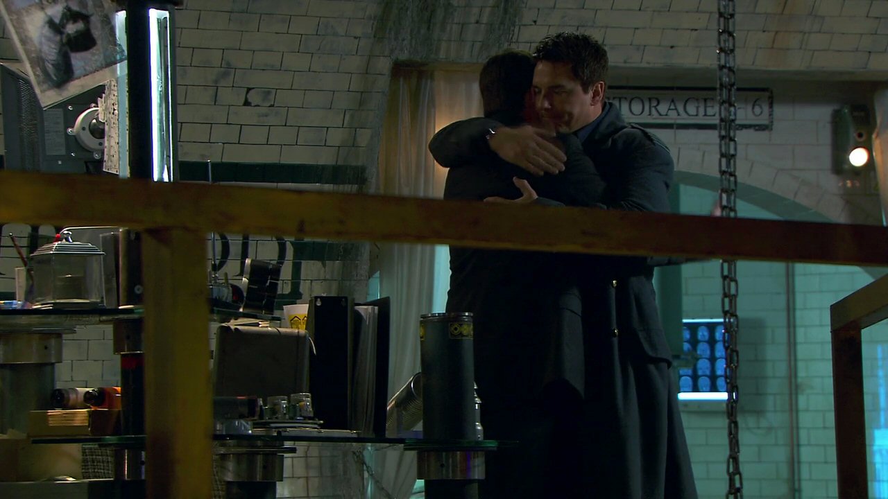 Index of /caps/torchwood/301/images 